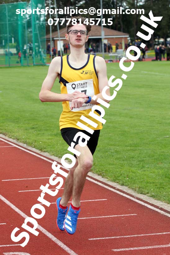 800 metres, NECAA Open Meeting, Morpeth, Sunday, September 27th. David T. Hewitson/Sports for All Pics